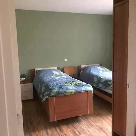 Lägenhet Raafjeshof - *